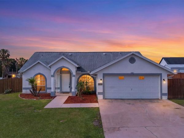38912 CARR DRIVE, ZEPHYRHILLS, FL 33540