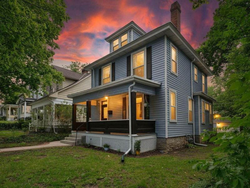 207 E Oakland Avenue , Columbus, OH 43201 Photo 3