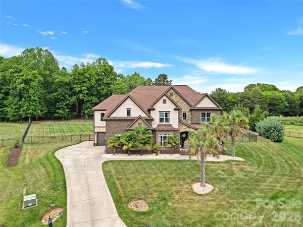 125 Leeward Shoals Lane , Mooresville, NC 28117
