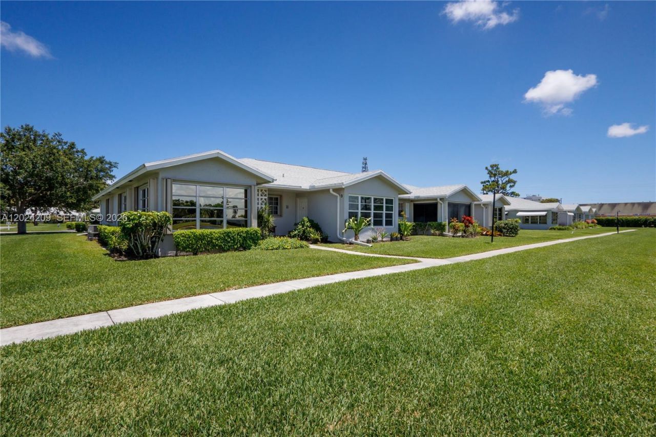 14604 Canalview Dr, Unit B, Delray Beach, FL 33484 Photo