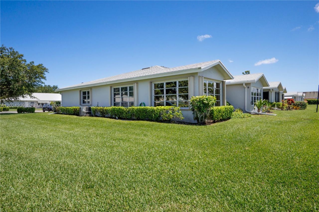 14604 Canalview Dr, Unit B, Delray Beach, FL 33484 Photo