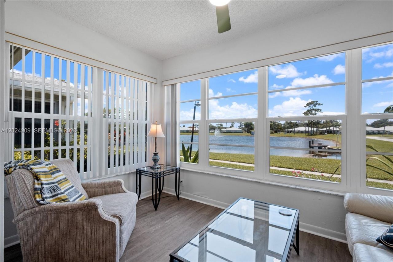 14604 Canalview Dr, Unit B, Delray Beach, FL 33484 Photo