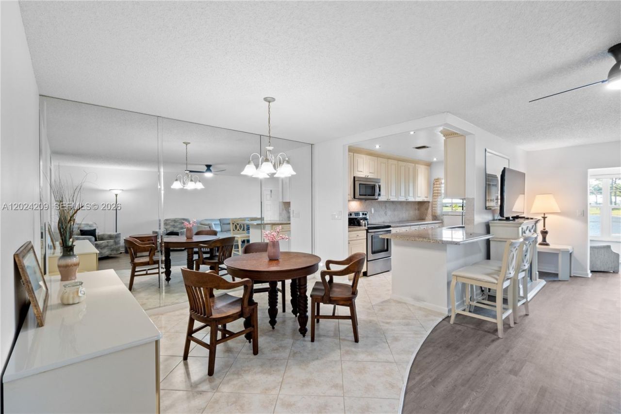 14604 Canalview Dr, Unit B, Delray Beach, FL 33484 Photo