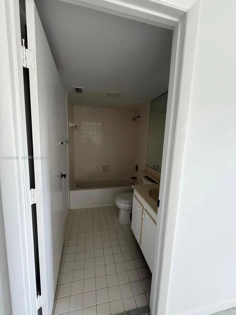 2621 SE 21st Ct , Unit 105-B, Homestead, FL 33035 Photo