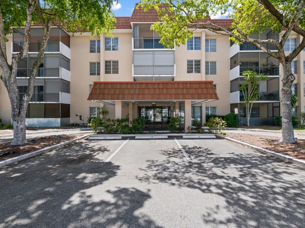 4156 Inverrary Drive, Unit 210, Lauderhill, FL 33319