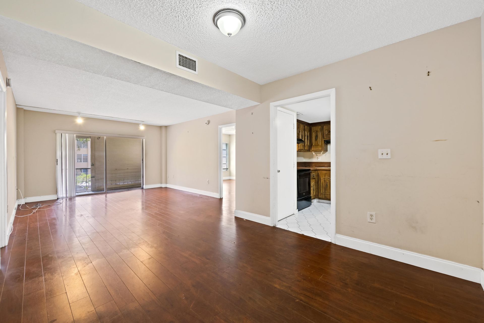 4156 Inverrary Drive, Unit 210, Lauderhill, FL 33319 Photo