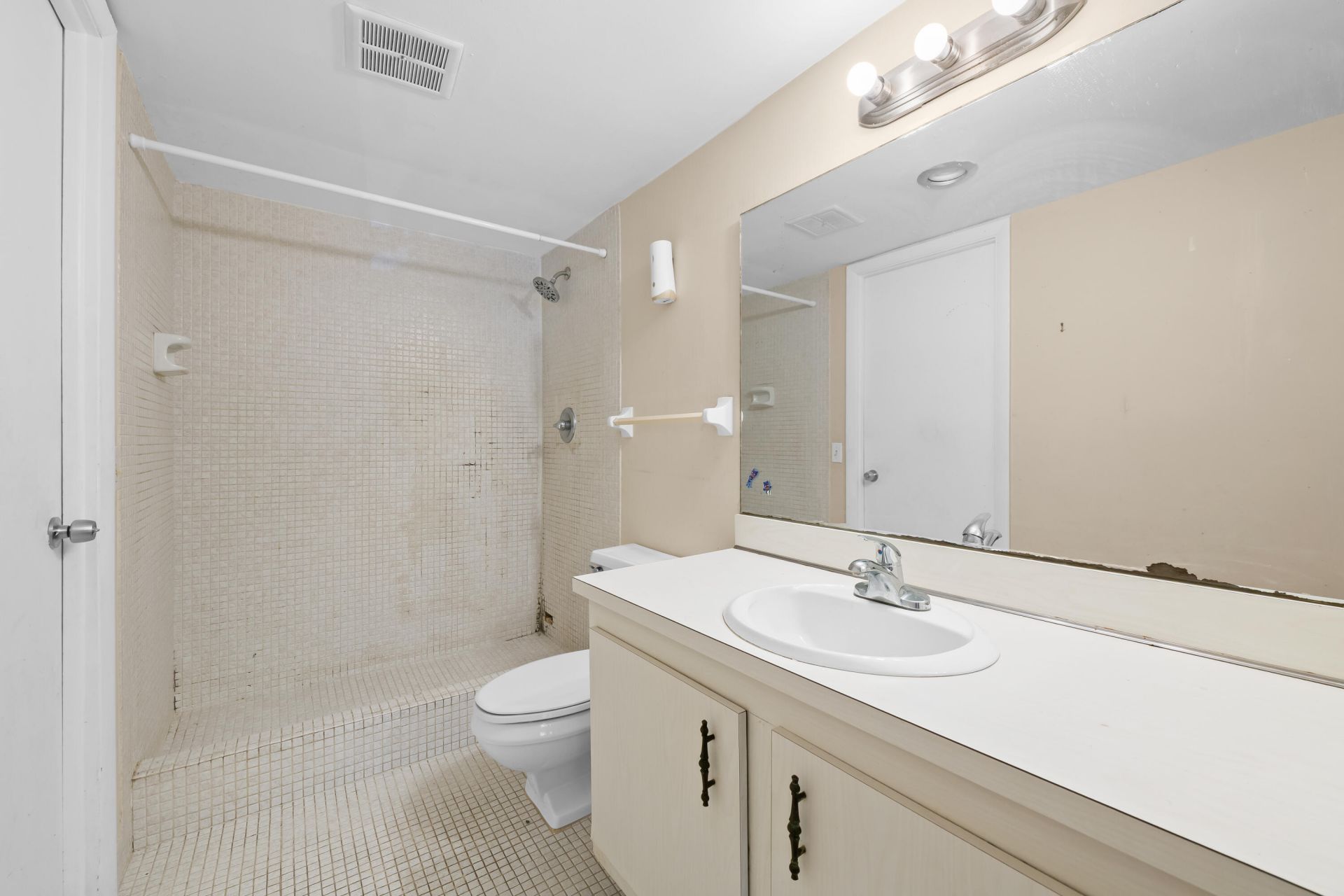 4156 Inverrary Drive, Unit 210, Lauderhill, FL 33319 Photo