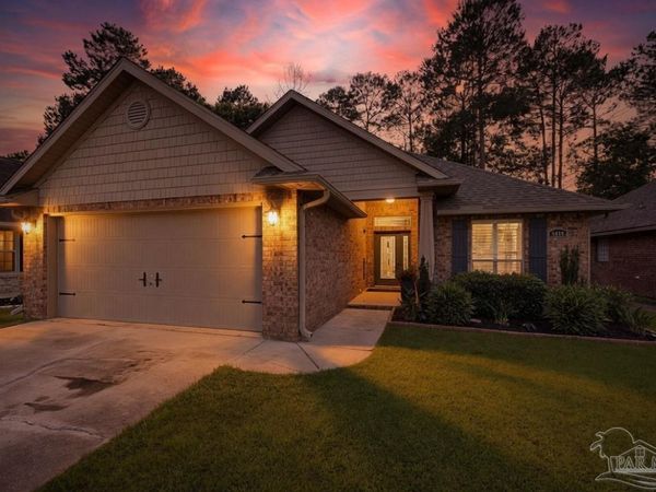 5999 Dunridge Dr, Pace, FL 32571