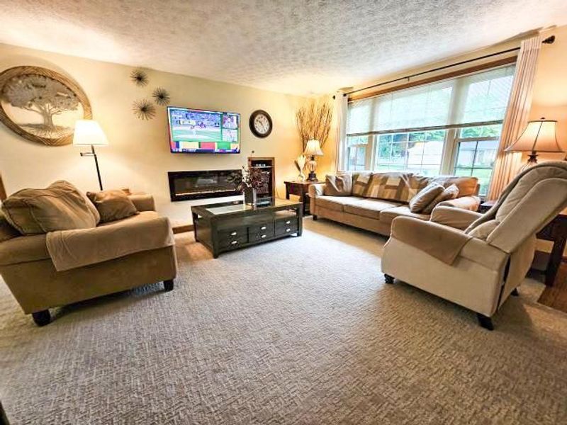 528 Pickerington Hills Drive , Pickerington, OH 43147 Photo 7