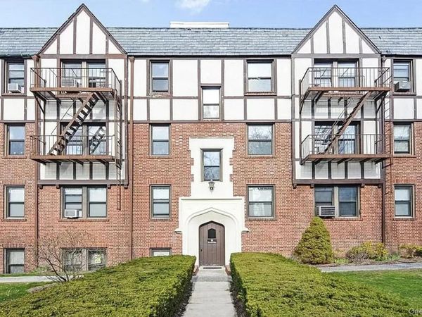 11 Greenridge Avenue , Unit B2, White Plains, NY 10605