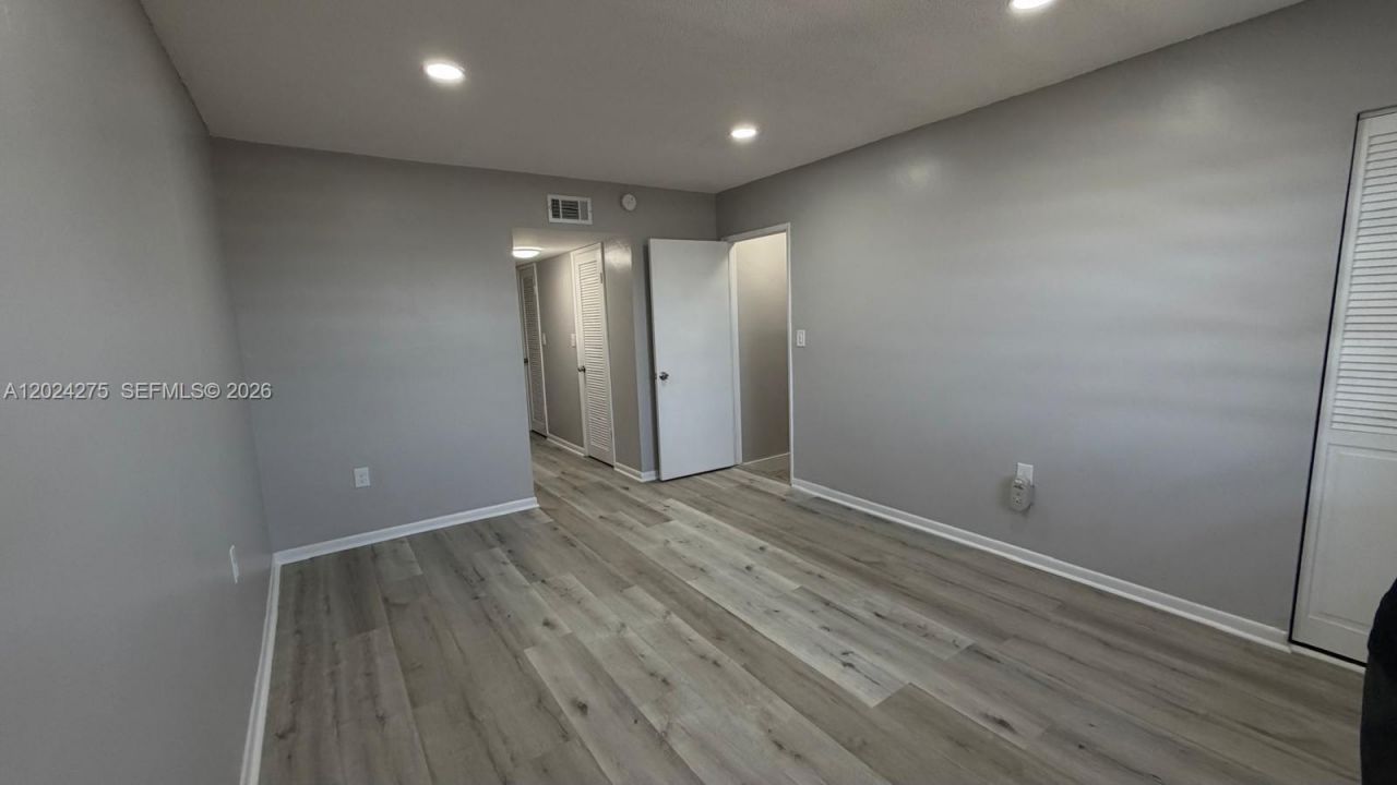 5731 NW 37th St , Unit 322, Virginia Gardens, FL 33166 Photo