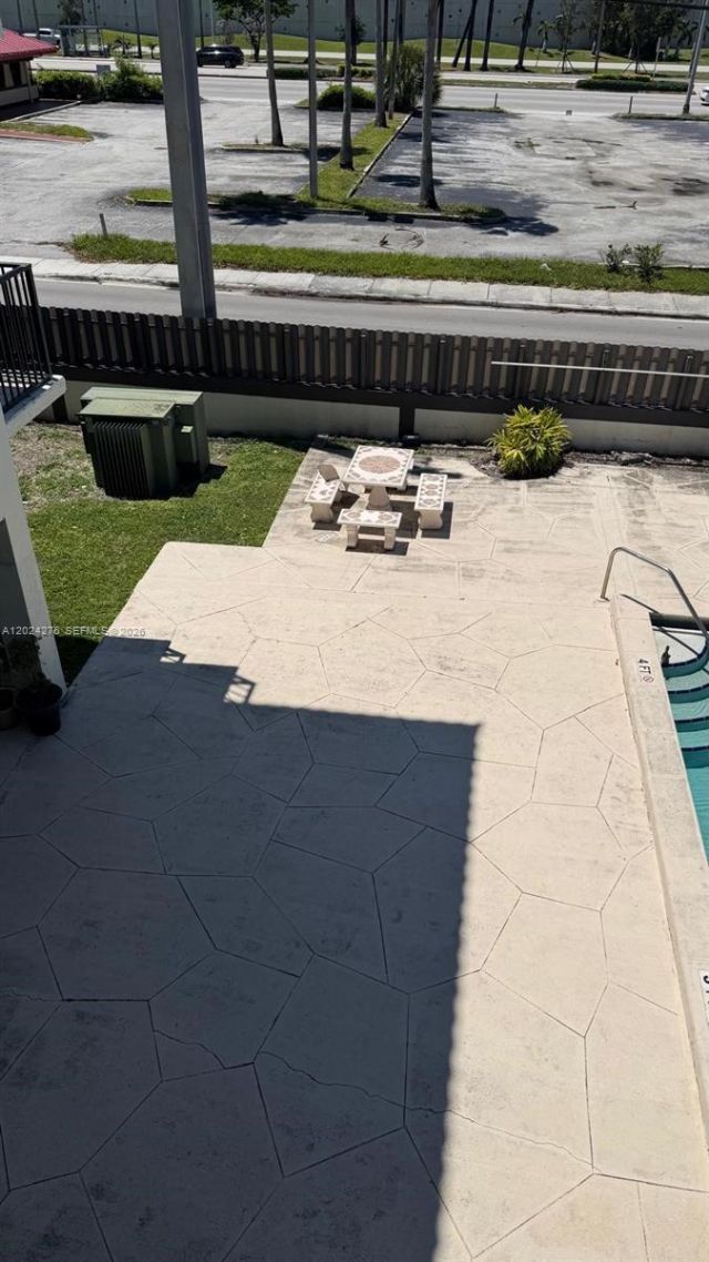 5731 NW 37th St , Unit 322, Virginia Gardens, FL 33166 Photo