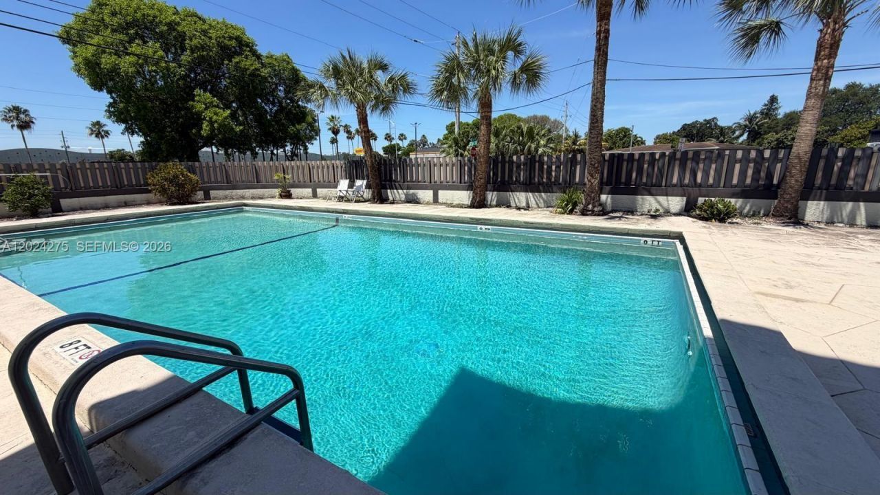 5731 NW 37th St , Unit 322, Virginia Gardens, FL 33166 Photo