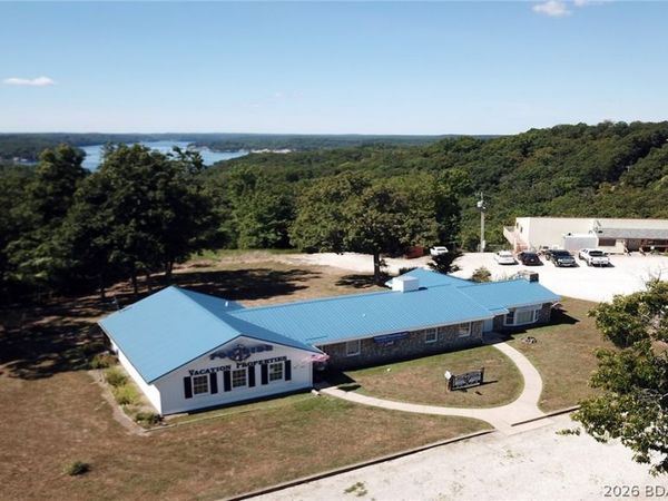 250 Sunset Hills Drive , Sunrise Beach, MO 65079