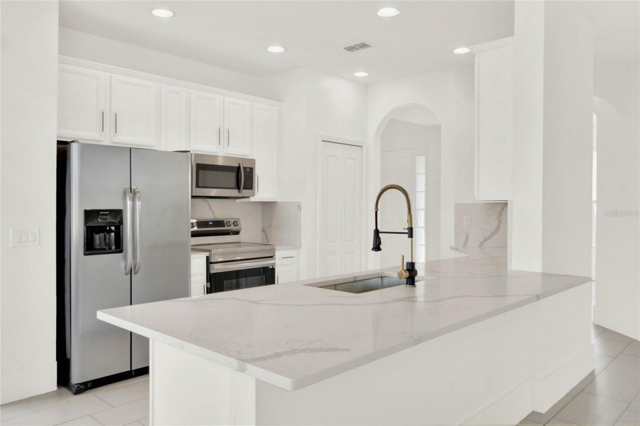 23503 Valderama Lane , Sorrento, FL 32776 Photo