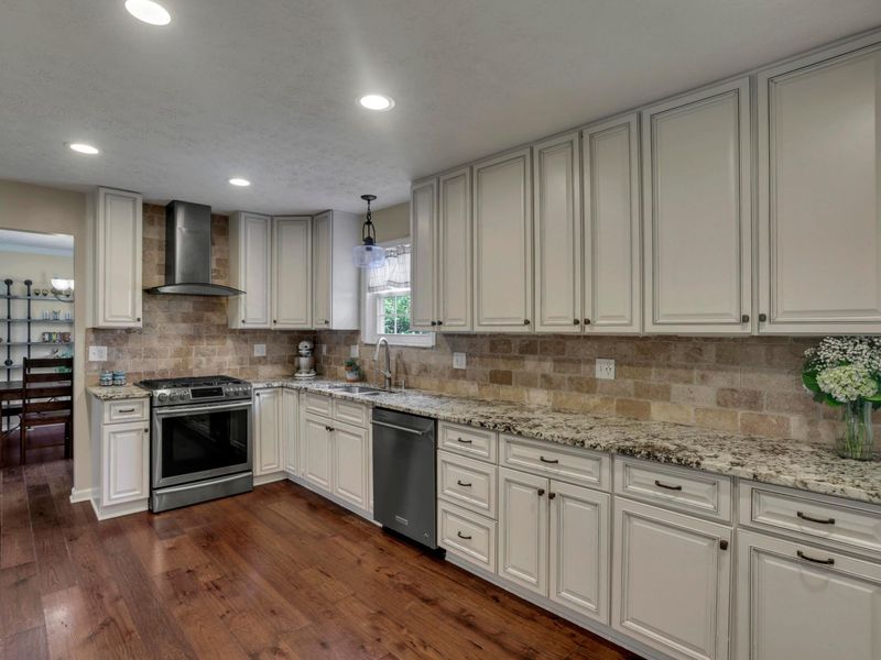 5765 Shadowbrook Drive, Columbus, OH 43235 Photo 6