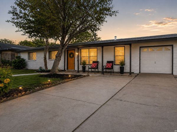 154 MOUNTAIN VALLEY ST, San Antonio, TX 78227