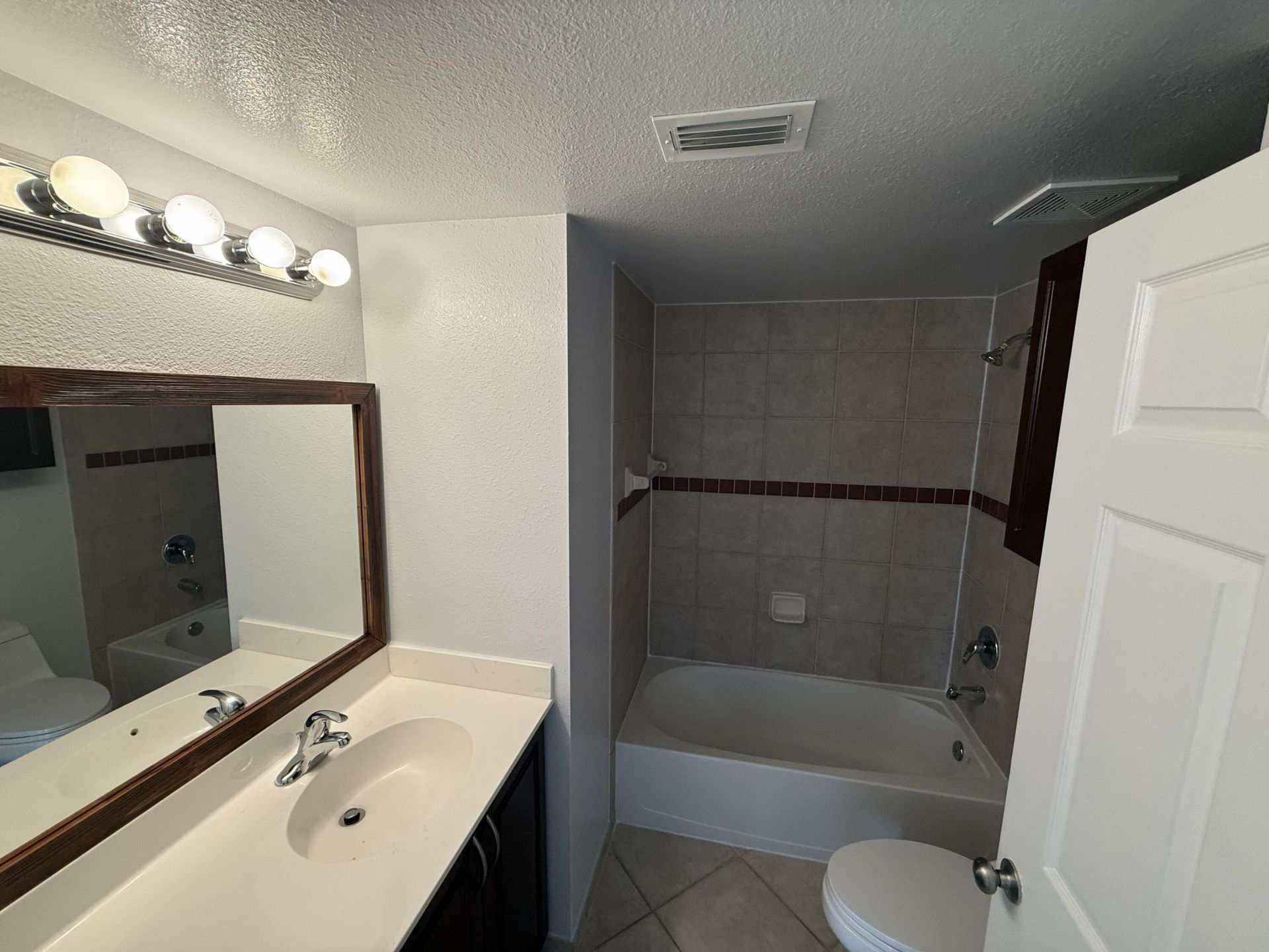 6386 Emerald Dunes Drive, Unit 201, West Palm Beach, FL 33411 Photo