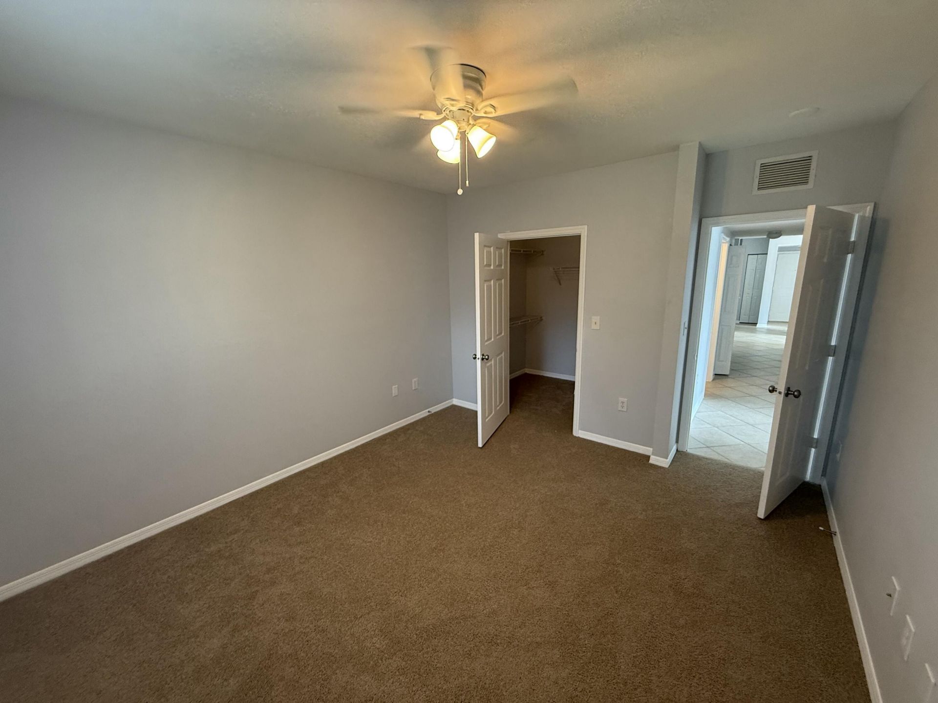 6386 Emerald Dunes Drive, Unit 201, West Palm Beach, FL 33411 Photo