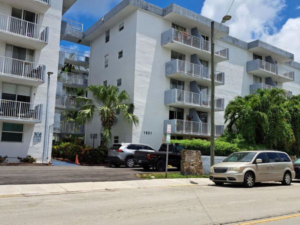 1801 S Treasure Drive, North Bay Village, FL 33141