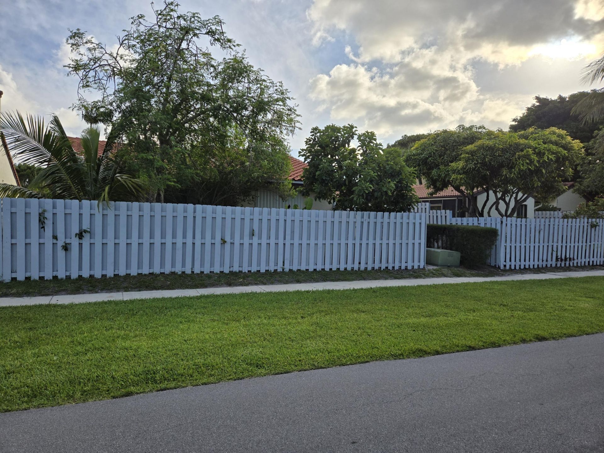 2835 Sand Pines, Lake Worth, FL 33462 Photo
