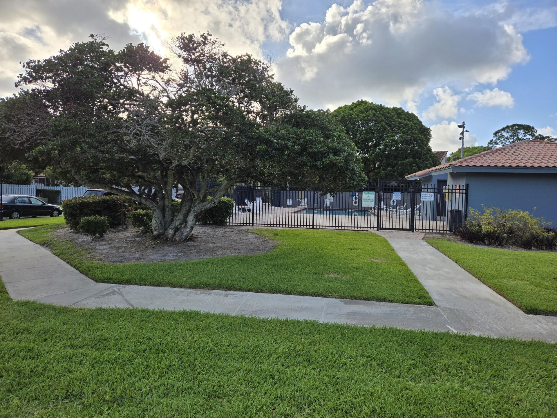 2835 Sand Pines, Lake Worth, FL 33462 Photo