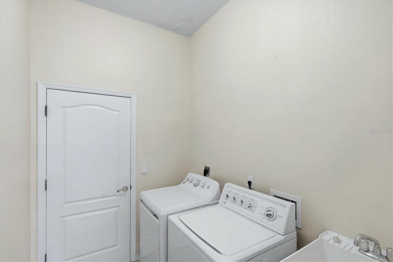 401 Marsh Creek Road, Venice, FL 34292 Photo