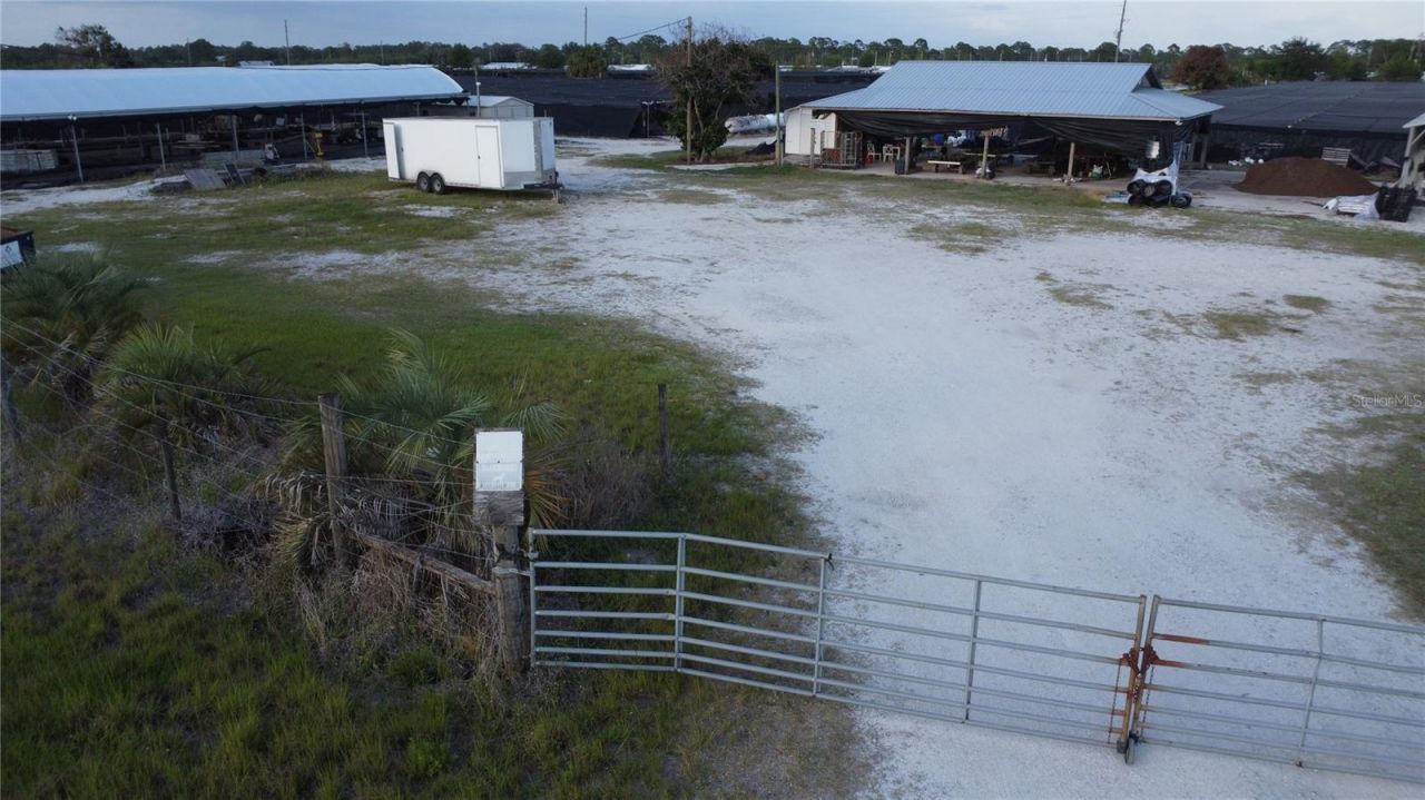 300 State Road 70 E, Lake Placid, FL 33852 Photo