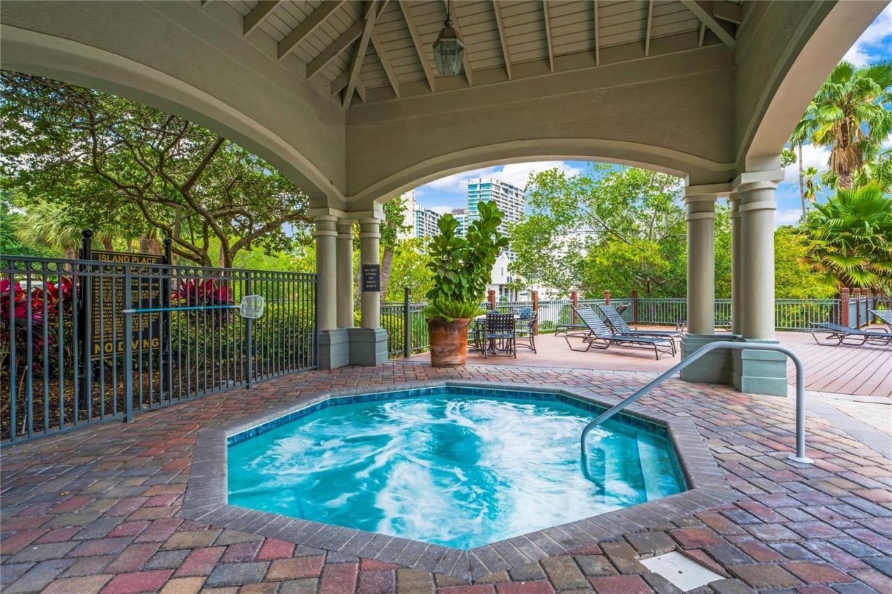 756 Coral Reef Drive, Tampa, FL 33602 Photo