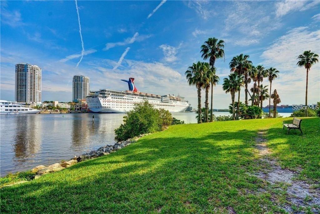 756 Coral Reef Drive, Tampa, FL 33602 Photo