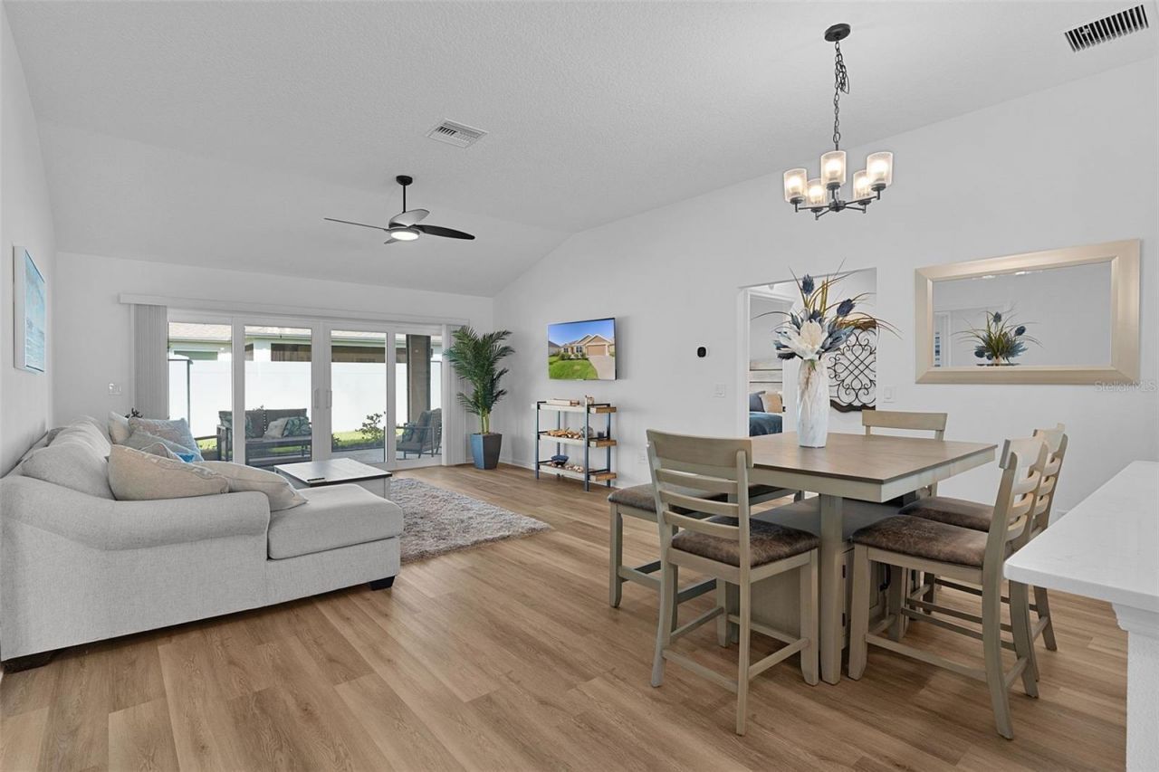 7520 Far Hills Loop , The Villages, FL 34762 Photo