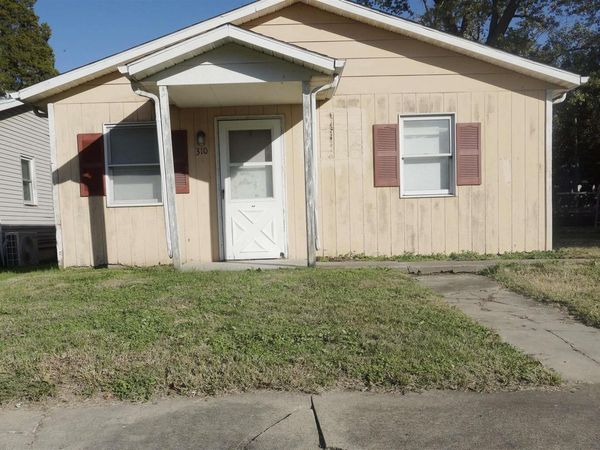 310 N 4TH Street, Elkville, IL 62932