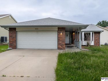 4820 Bunker Hill Road , Lincoln, NE 68521