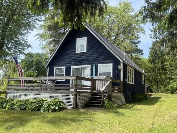 575 Newaygo Drive, White Cloud, MI 49349