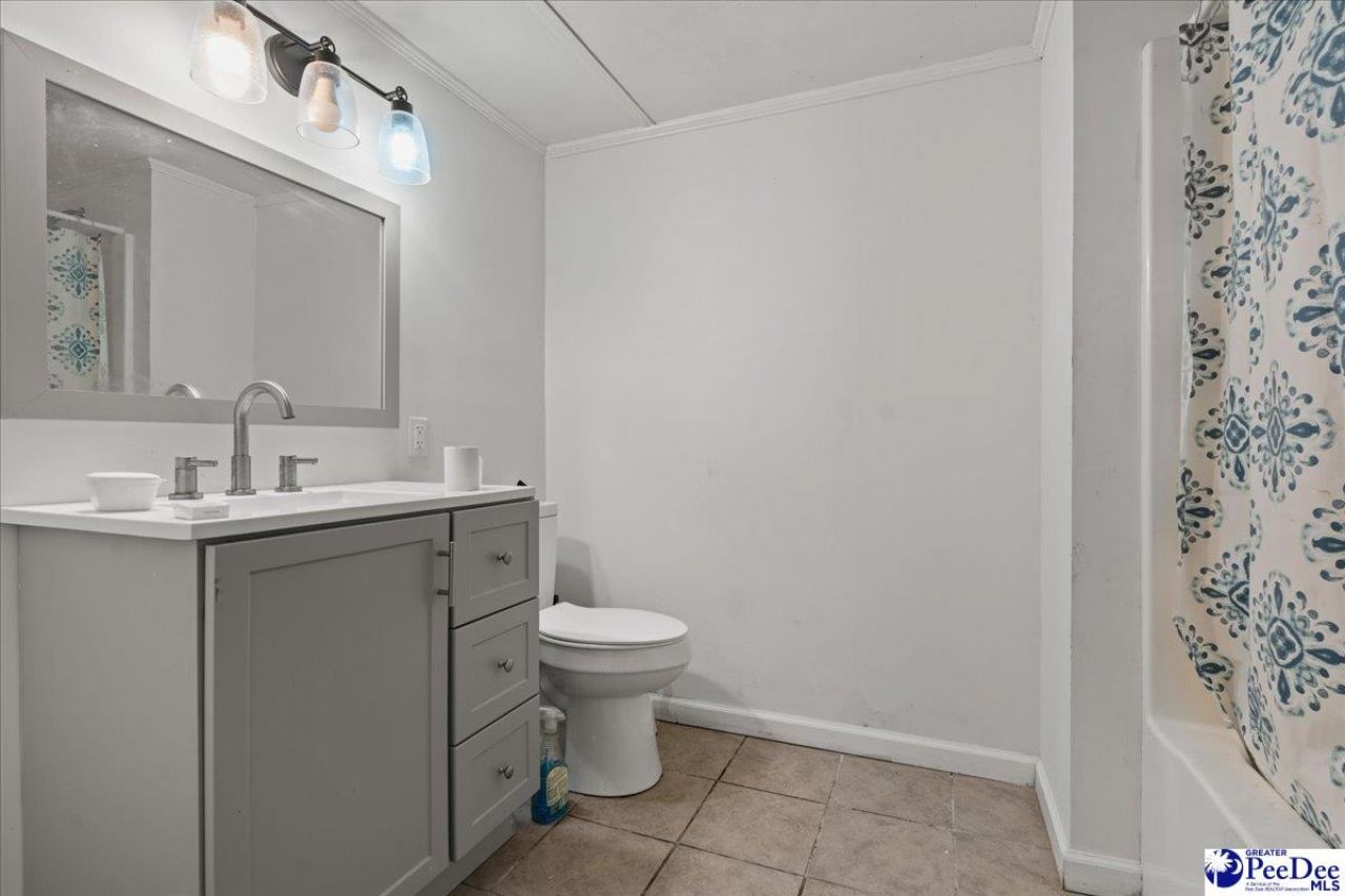 99 Huger St Photo 15