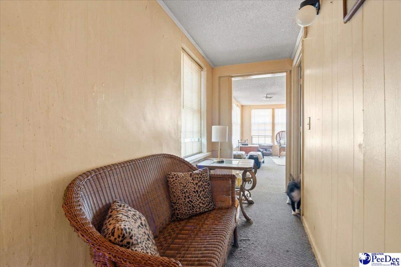 99 Huger St Photo 23