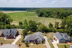 3161 Woodside Drive photo 4