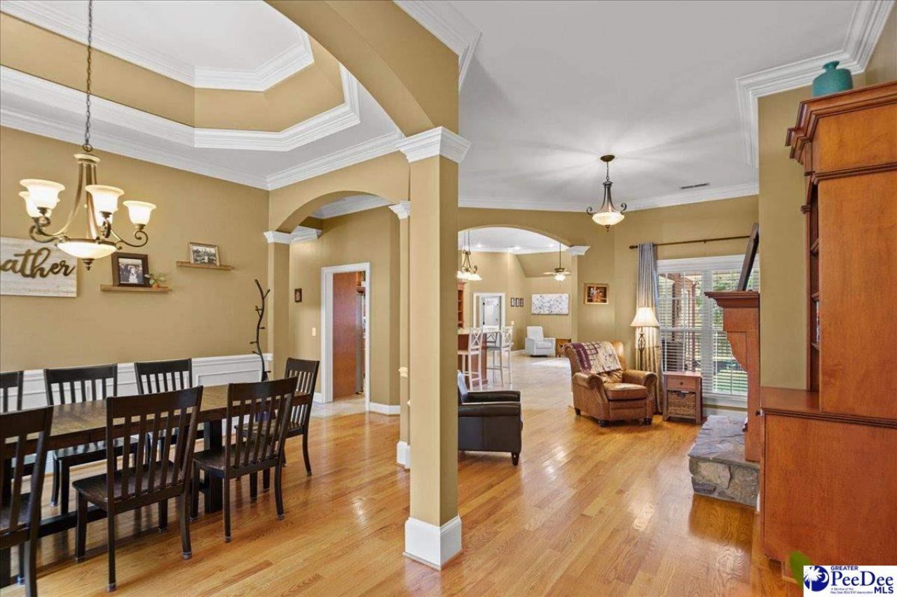 658 N Beaverdam Drive Photo 4