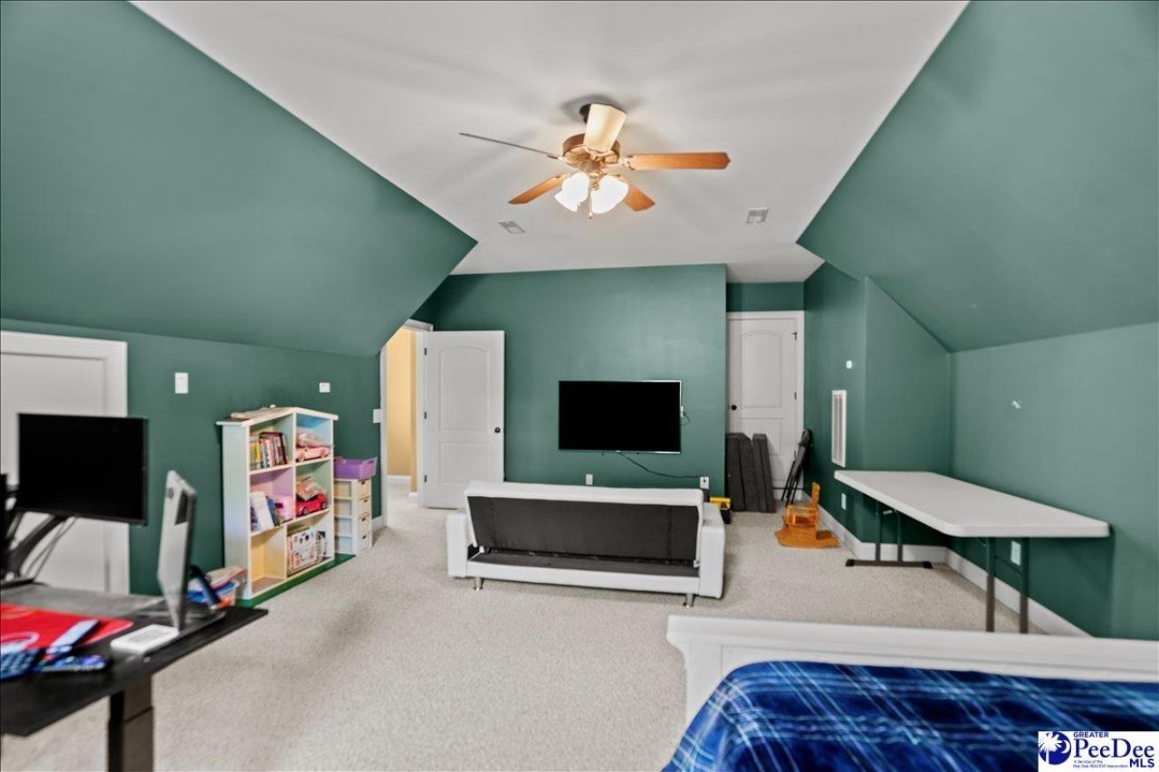 658 N Beaverdam Drive Photo 40