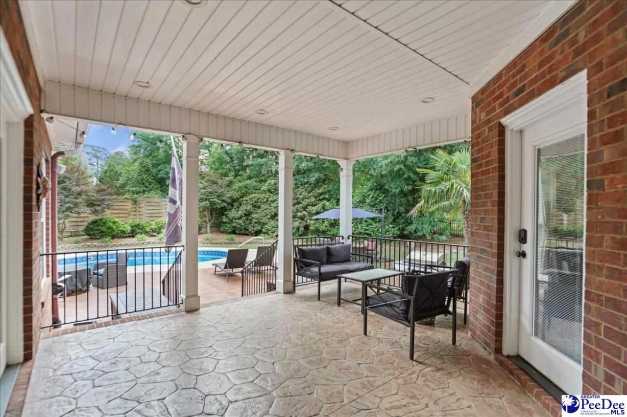 658 N Beaverdam Drive Photo 43