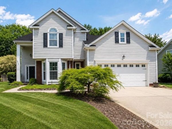 9301 Hanworth Trace Drive, Charlotte, NC 28277