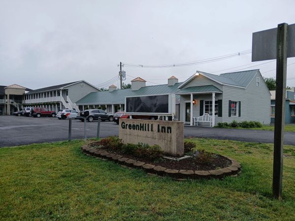 2746 W Main ST , Salem, VA 24153