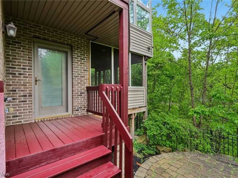 5230 River Creek Road , Lyndhurst, OH 44124 Photo 37