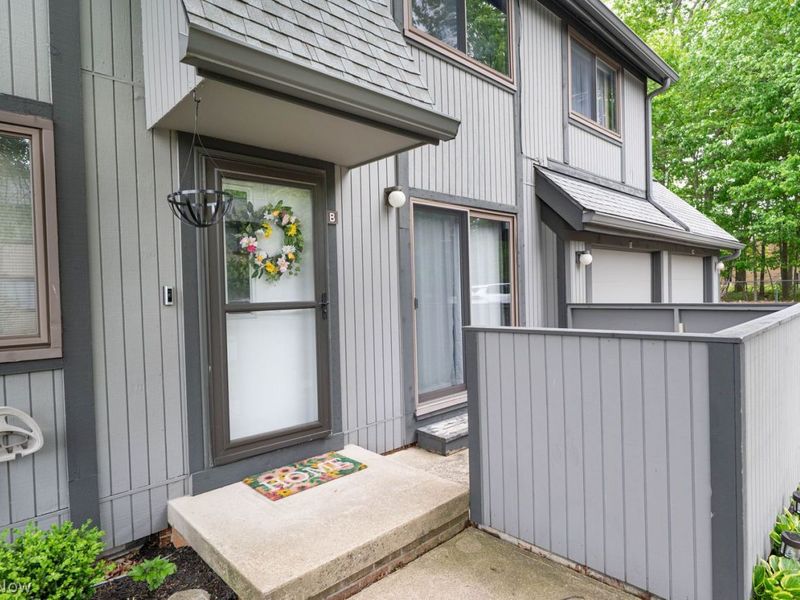 35222 S Turtle Trail , Unit 9B, Willoughby, OH 44094 Photo 36