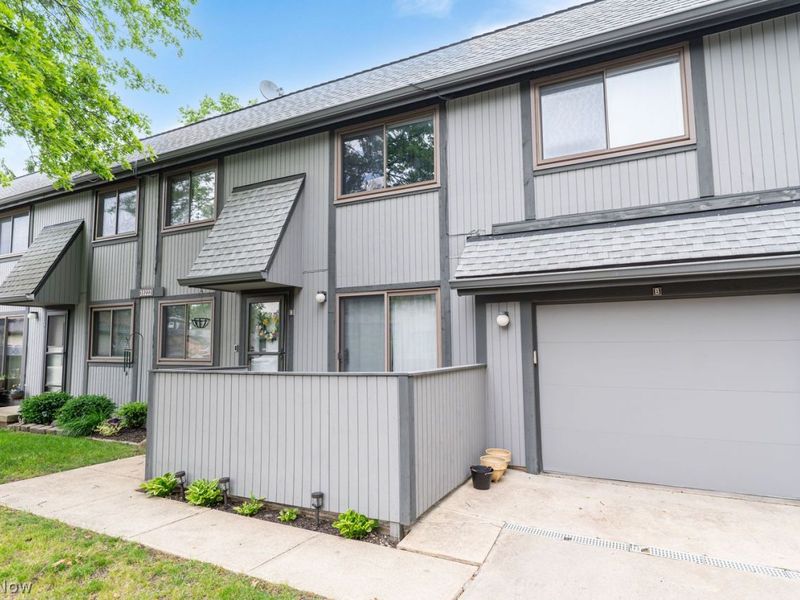 35222 S Turtle Trail , Unit 9B, Willoughby, OH 44094 Photo 38