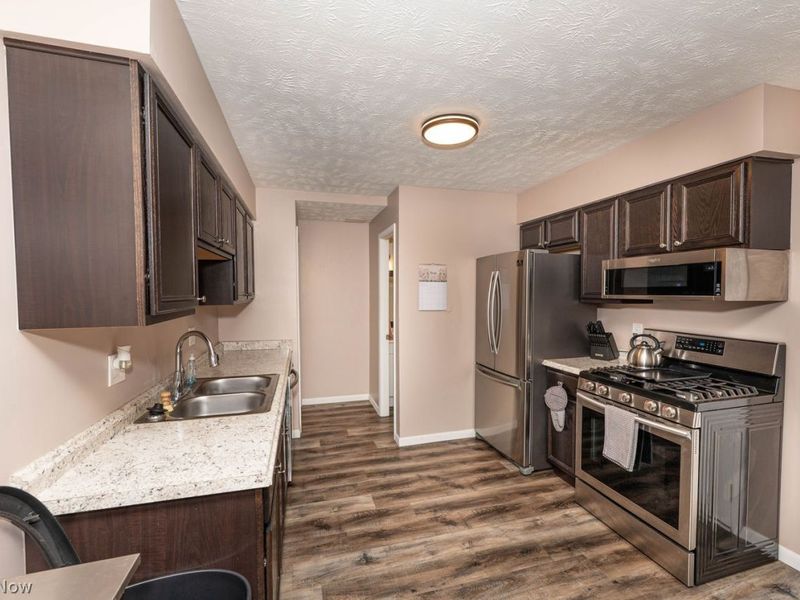 35222 S Turtle Trail , Unit 9B, Willoughby, OH 44094 Photo 6