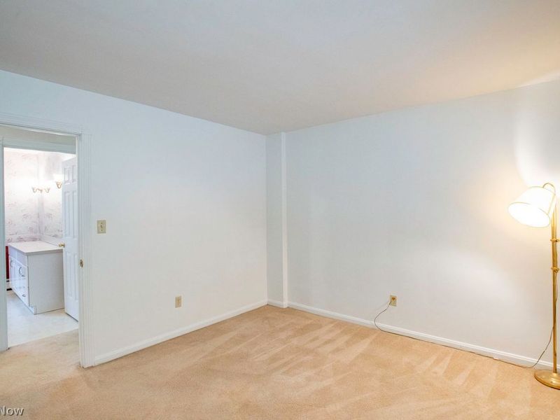 26030 Bagley Road , Olmsted Falls, OH 44138 Photo 13