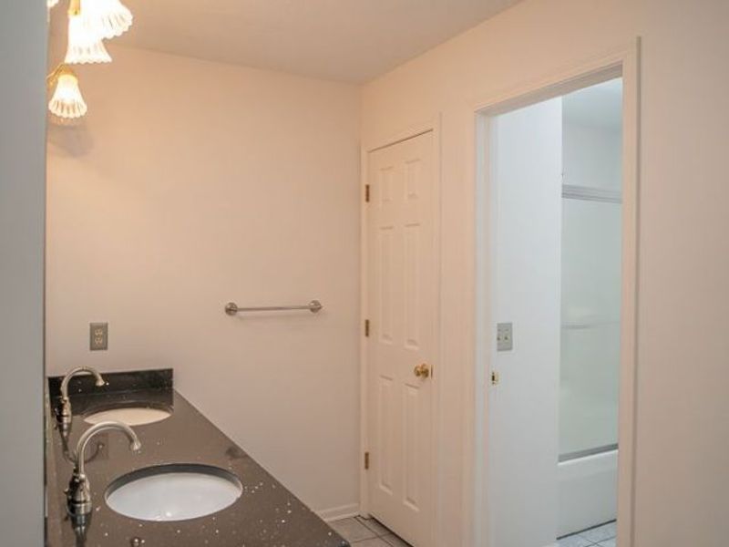 2591 Fallen Oak Circle NE, Massillon, OH 44646 Photo 32