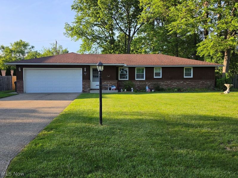 628 Cobblestone Drive , Amherst, OH 44001 Photo 1