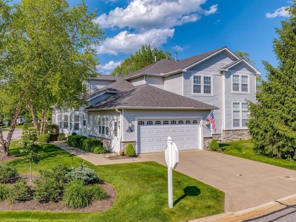 285 Blossom Lane , Chagrin Falls, OH 44022